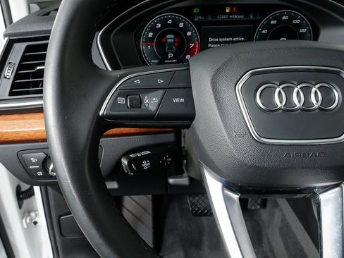 Used 2021 Audi Q5 2.0T Premium Plus w/ Premium Plus Package image 9