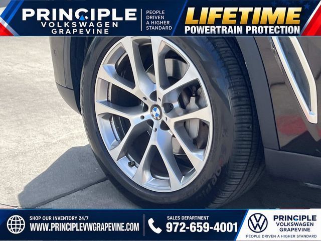 Used 2022 BMW X5 xDrive40i w/ Premium Package AWD/4WD image 5