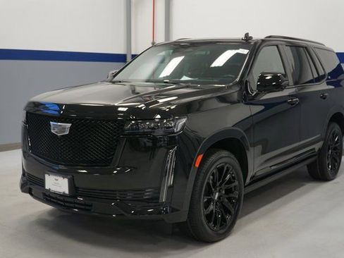 Used 2024 Cadillac Escalade Sport w/ LPO, ONYX Package image 1