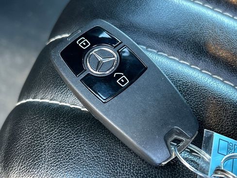 Used 2019 Mercedes-Benz Sprinter 2500 image 29