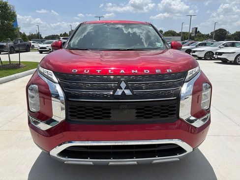 Used 2022 Mitsubishi Outlander SE AWD/4WD image 2