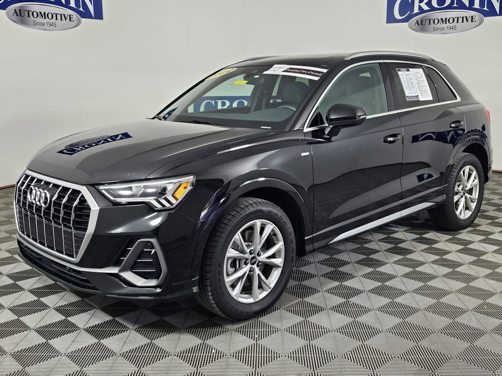 Used 2022 Audi Q3 2.0T Premium Plus w/ Premium Plus Package AWD/4WD image 37