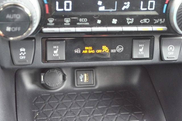 Used 2024 Toyota RAV4 XLE w/ Convenience Package AWD/4WD image 29