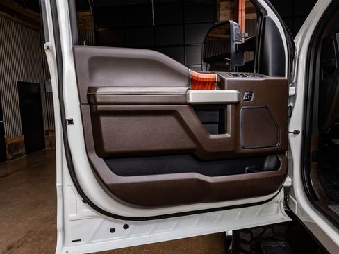 Used 2021 Ford F250 King Ranch w/ King Ranch Ultimate Package image 36