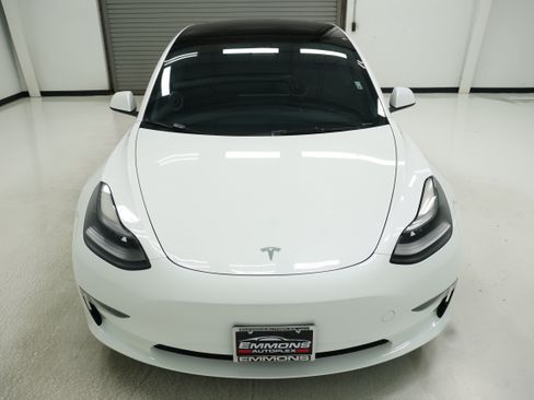 Used 2023 Tesla Model 3 Standard Range RWD image 2