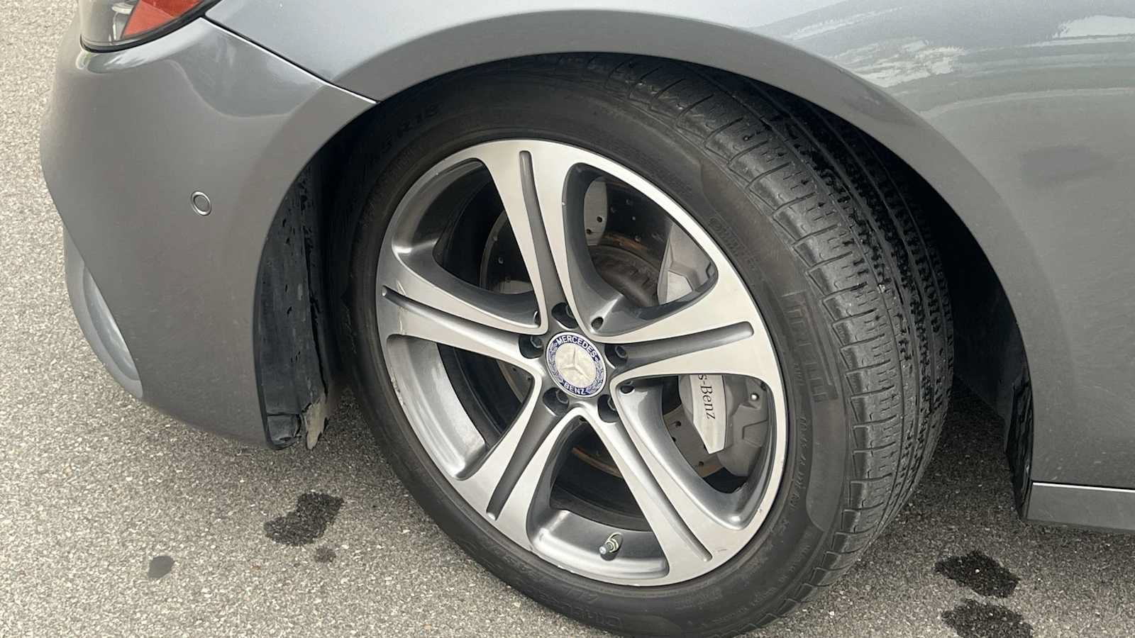 Certified 2017 Mercedes-Benz E 400 4MATIC Wagon image 26