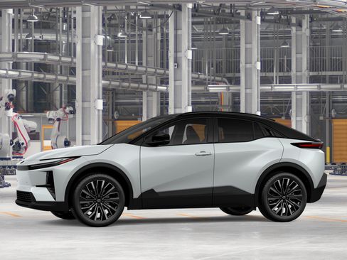 New 2026 Toyota C-HR AWD/4WD image 3