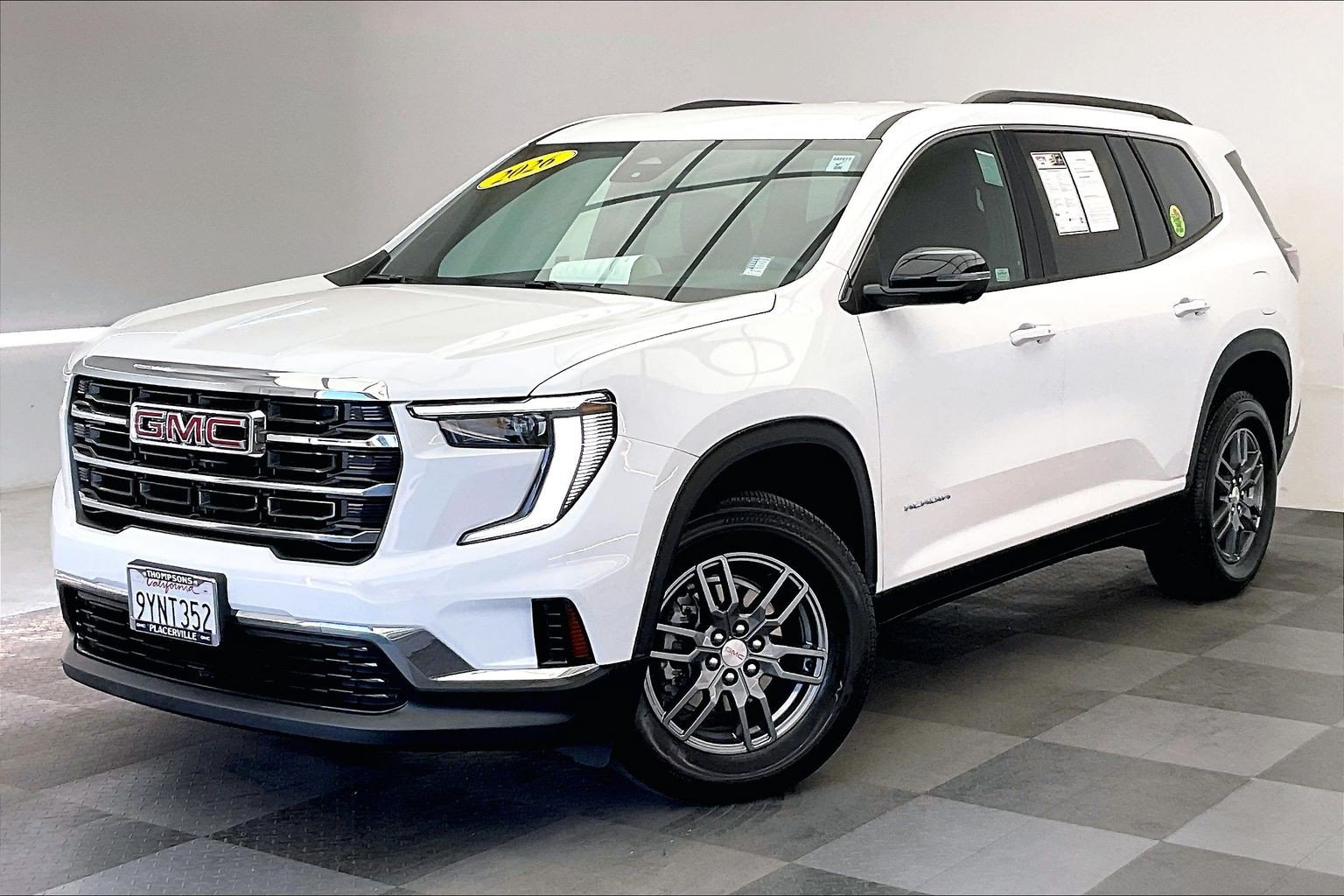 Used 2026 GMC Acadia Elevation w/ LPO, Floor Liner Package AWD/4WD image 12