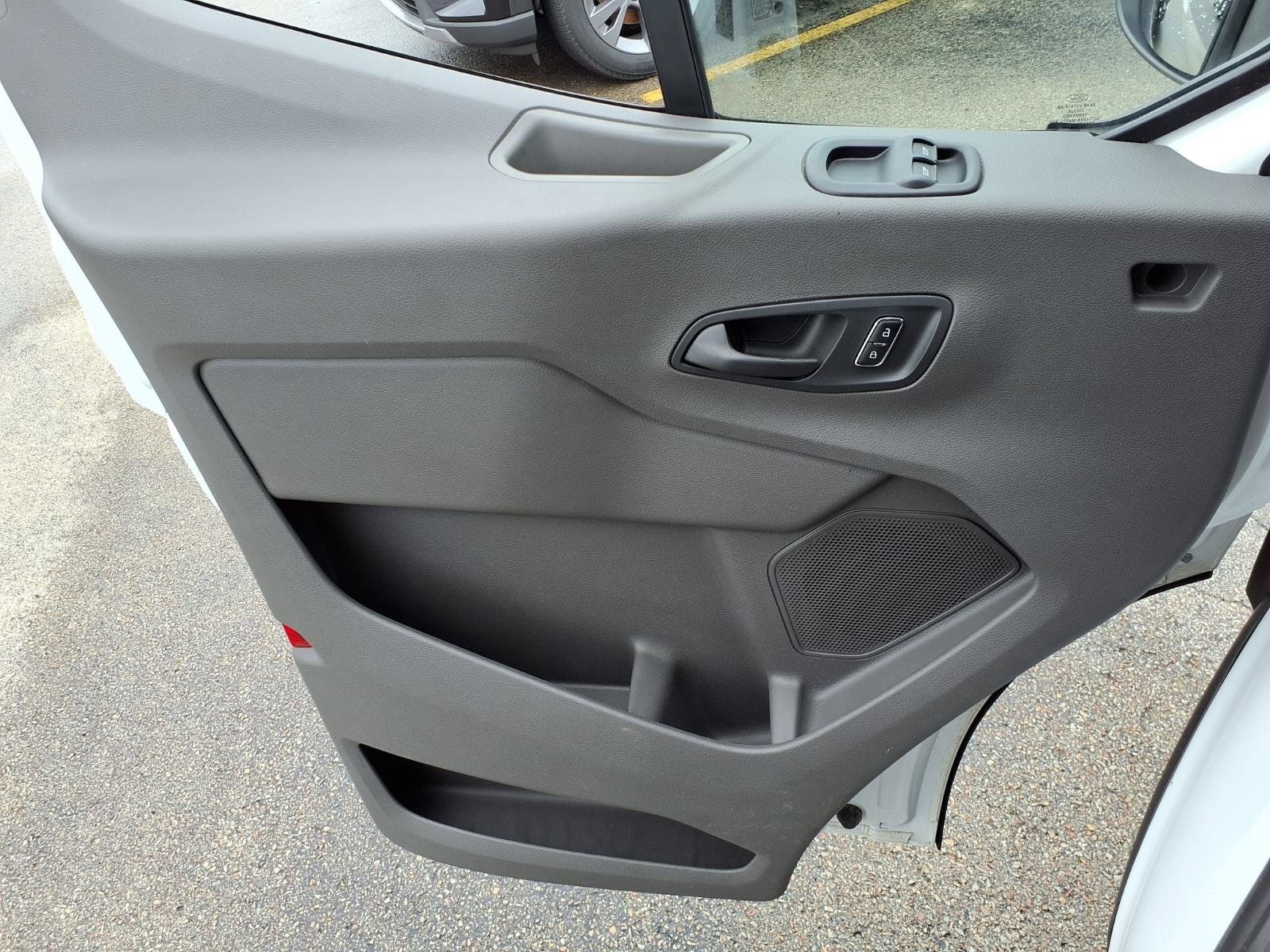 Used 2025 Ford Transit 250 Low Roof w/ Exterior Upgrade Package RWD image 15