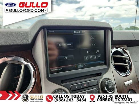 Used 2015 Ford F250 Lariat w/ Lariat Ultimate Package AWD/4WD image 25