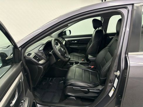 Used 2018 Honda CR-V LX image 9