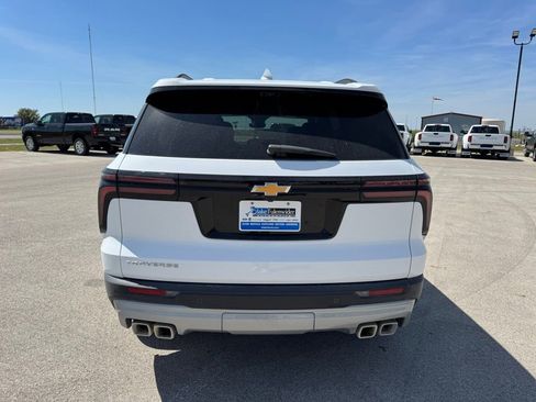 Used 2026 Chevrolet Traverse LT w/ Driver Confidence Package image 4