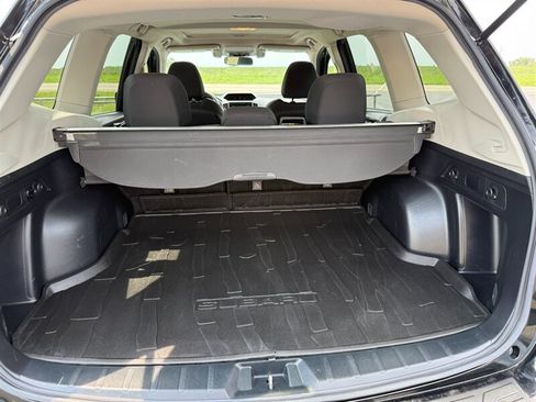 Used 2019 Subaru Forester Premium w/ All-Weather Package AWD/4WD image 15