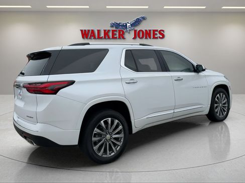 Used 2023 Chevrolet Traverse Premier image 13