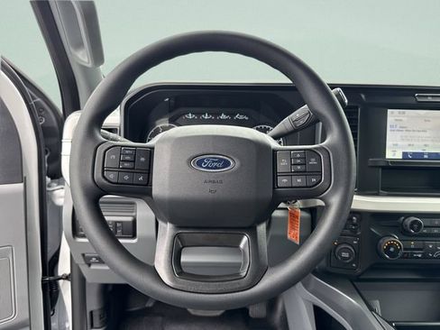New 2026 Ford F450 XLT w/ XLT Value Package AWD/4WD image 38
