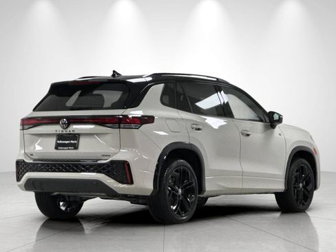 New 2026 Volkswagen Tiguan SE R-Line AWD/4WD image 5