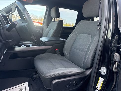 Used 2019 RAM 1500 Big Horn AWD/4WD image 11