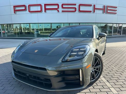 Used 2026 Porsche Panamera RWD image 1
