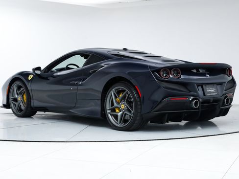 Certified 2022 Ferrari F8 Tributo image 7