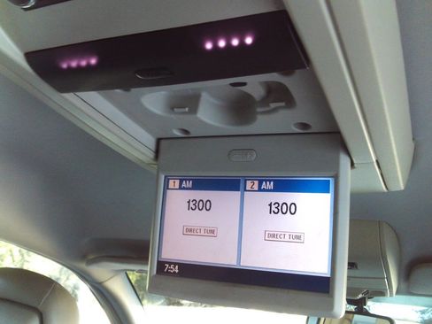 Used 2012 Chrysler Town & Country Touring-L w/ Entertainment Group #2 image 24