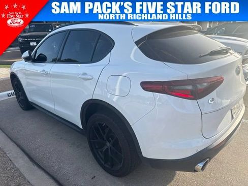 Used 2018 Alfa Romeo Stelvio Sport w/ Quick Order Package 22J Sport AWD/4WD image 6