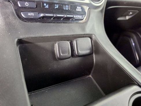 Used 2016 Chevrolet Tahoe LS RWD image 30