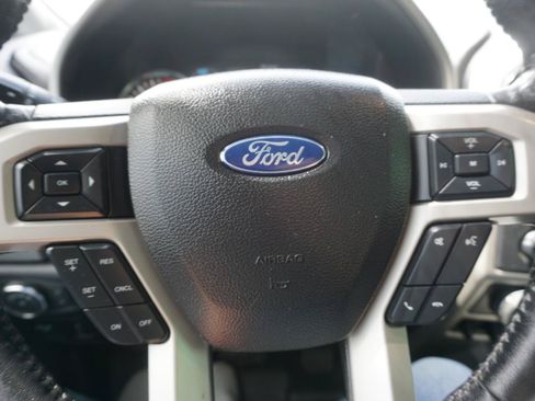 Used 2019 Ford F150 Lariat w/ Trailer Tow Package AWD/4WD image 20
