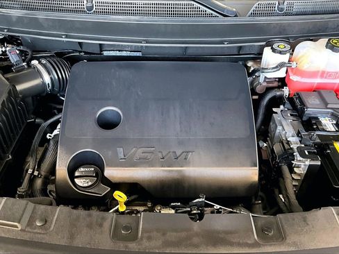 Used 2021 Buick Enclave Essence w/ Sound and Sites Package image 9