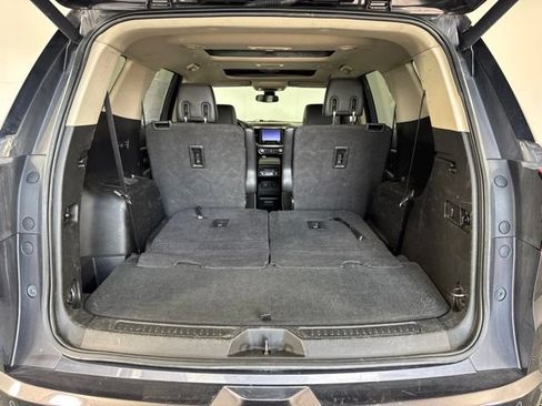 Used 2017 GMC Acadia Denali w/ Technology Package AWD/4WD image 23