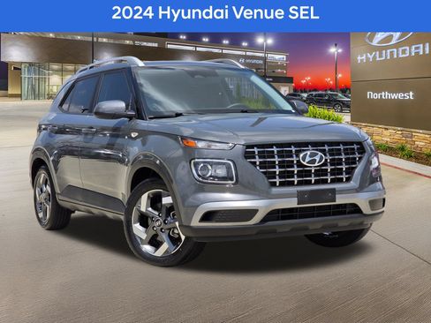 Used 2024 Hyundai Venue SEL FWD image 1