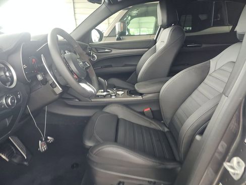 Used 2024 Alfa Romeo Stelvio Quadrifoglio AWD/4WD image 6