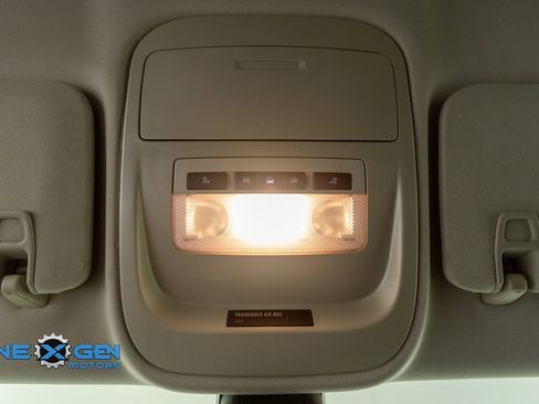 Used 2020 GMC Canyon SLE w/ Elevation Edition image 21