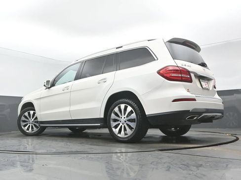 Used 2017 Mercedes-Benz GLS 450 4MATIC image 32