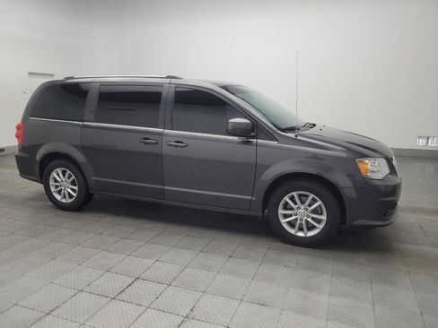 Used 2019 Dodge Grand Caravan SXT FWD image 11