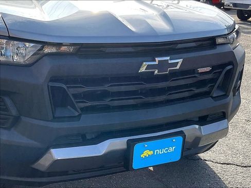 Used 2023 Chevrolet Colorado Trail Boss AWD/4WD image 31