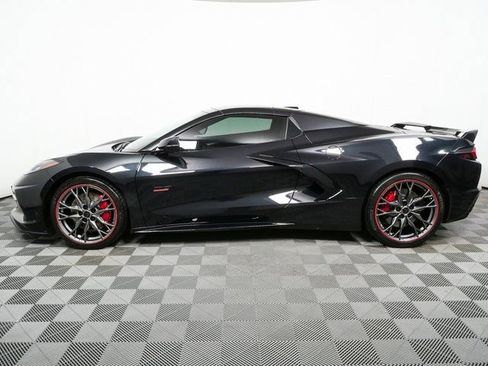 Used 2023 Chevrolet Corvette Stingray w/ Z51 Performance Package image 2