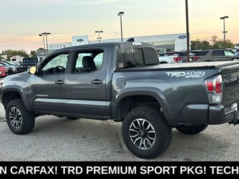 Used 2021 Toyota Tacoma TRD Sport w/ TRD Premium Sport Package AWD/4WD image 5
