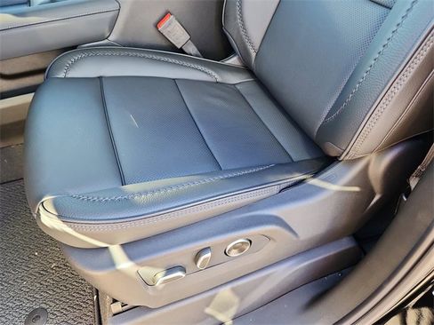 New 2026 GMC Sierra 2500 Denali w/ Denali Reserve Package image 19