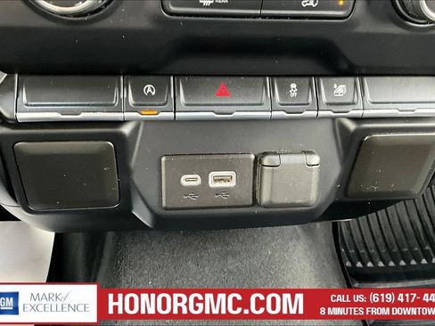 Used 2020 Chevrolet Silverado 1500 LT w/ LT Value Package RWD image 17