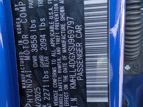 Used 2025 Hyundai Elantra SE image 33