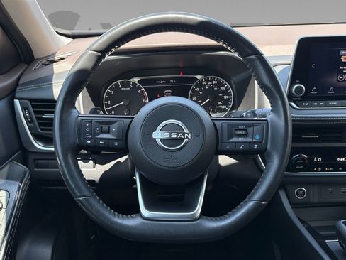 Used 2023 Nissan Rogue SV w/ SV Premium B Package FWD image 12