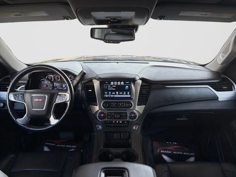 Used 2017 GMC Yukon SLT AWD/4WD image 24
