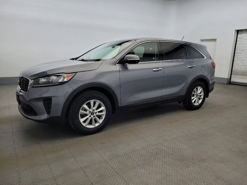 Used 2020 Kia Sorento LX FWD image 2