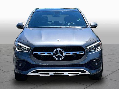 Used 2023 Mercedes-Benz GLA 250 4MATIC w/ Premium Package image 4