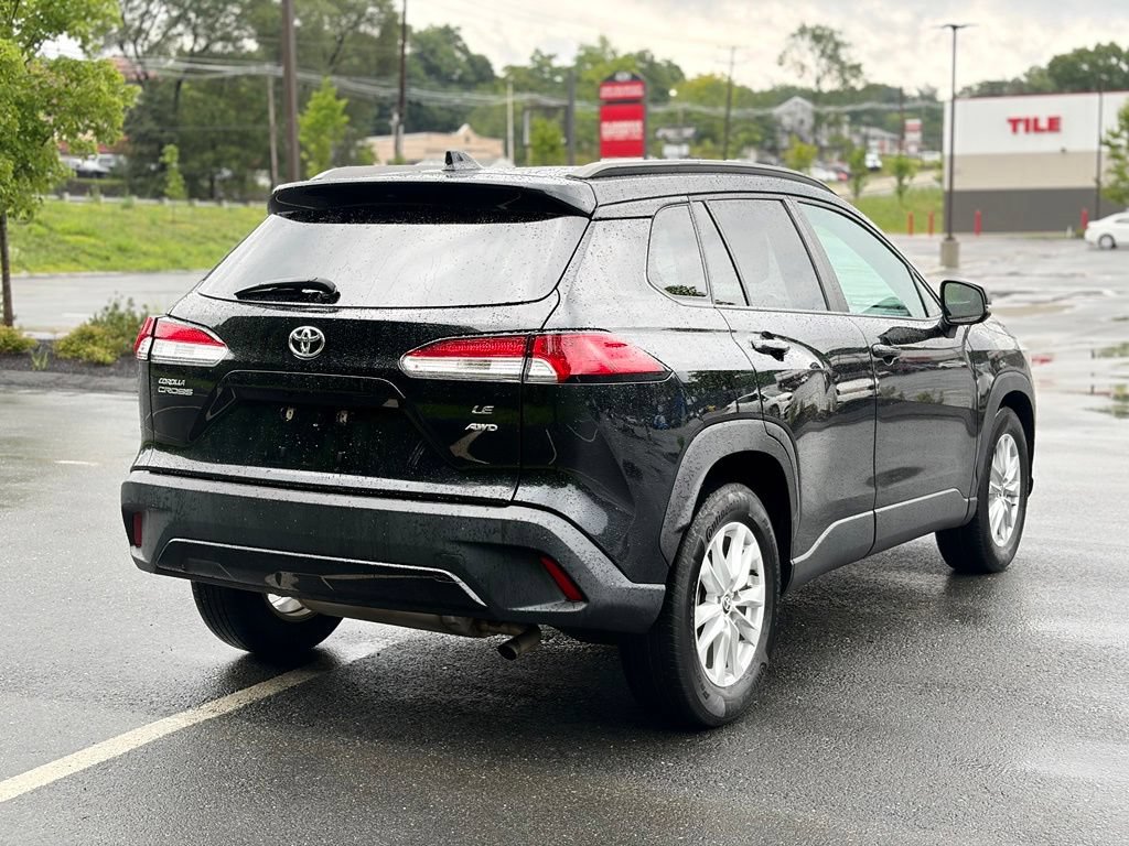 Used 2023 Toyota Corolla Cross LE w/ Moonroof Package AWD/4WD image 6