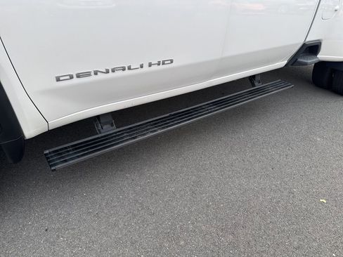 Used 2023 GMC Sierra 3500 Denali image 61