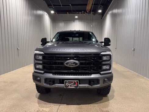 Used 2024 Ford F350 Lariat w/ Lariat Ultimate Package AWD/4WD image 3
