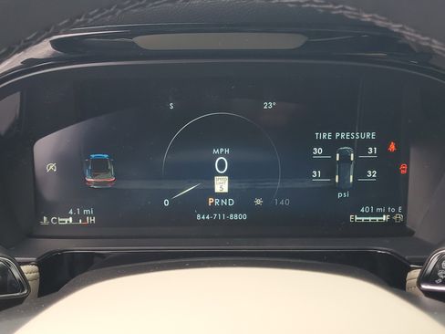 New 2026 Lincoln Corsair Premiere image 19