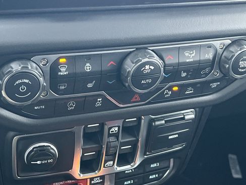 New 2026 Jeep Gladiator Rubicon AWD/4WD image 16