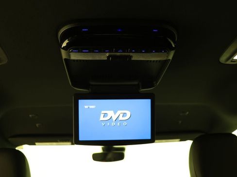 Used 2020 Chrysler Pacifica Touring-L w/ Advanced Safetytec Group image 16